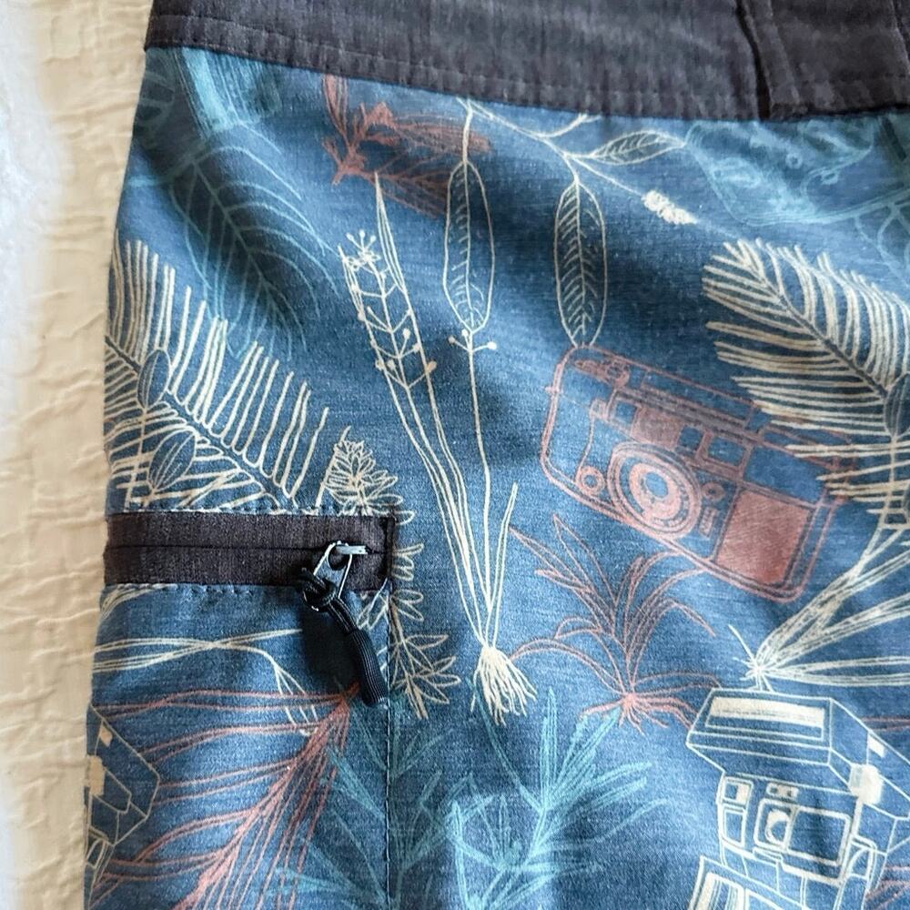 HippyTree Safari Swim Trunk Mens Size 33 - 10” Inseam - Picture 4 of 9